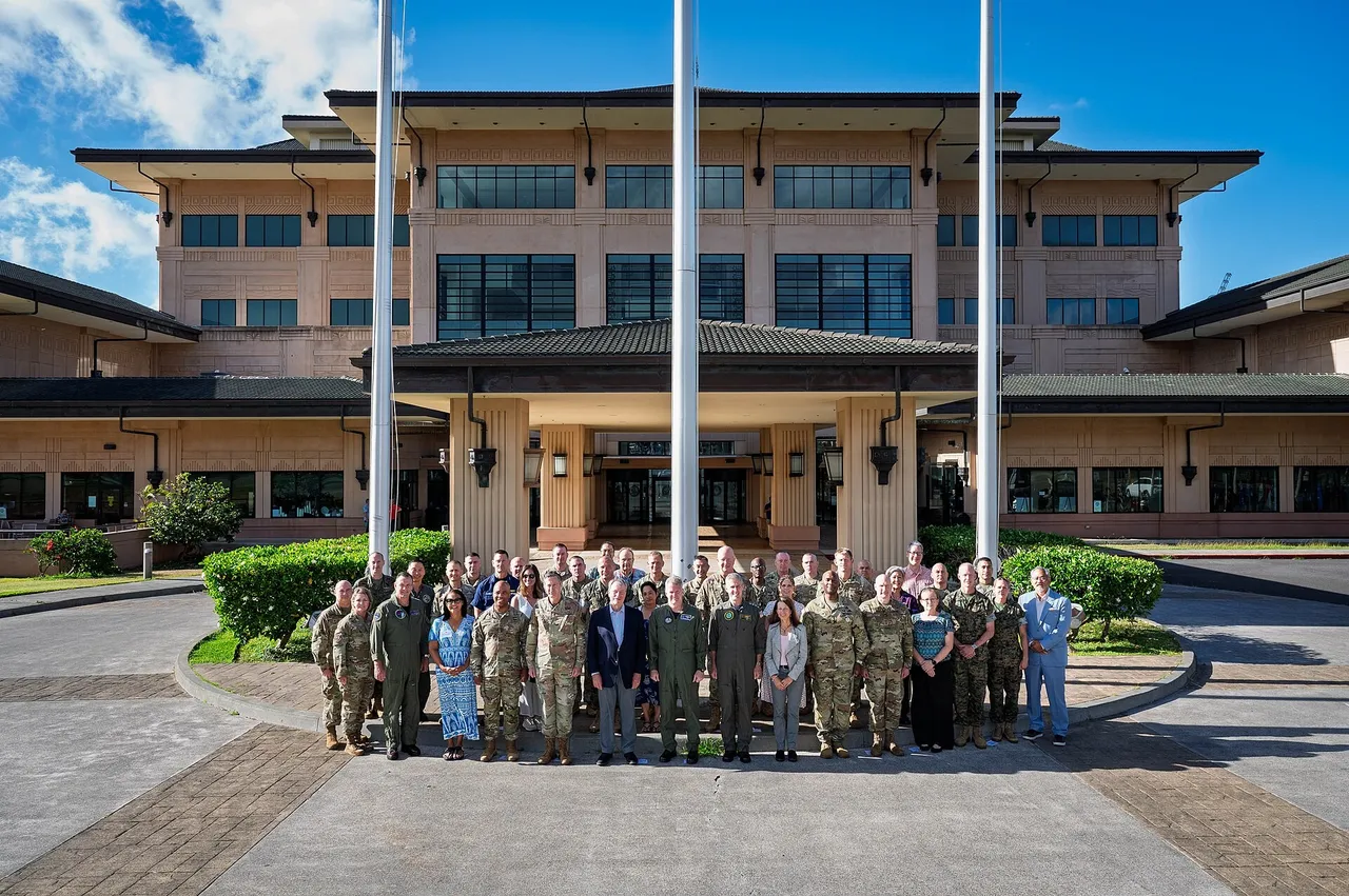 Group photo of US military commanders in uniform at Indo-Pacific Command headquarters in Hawaii