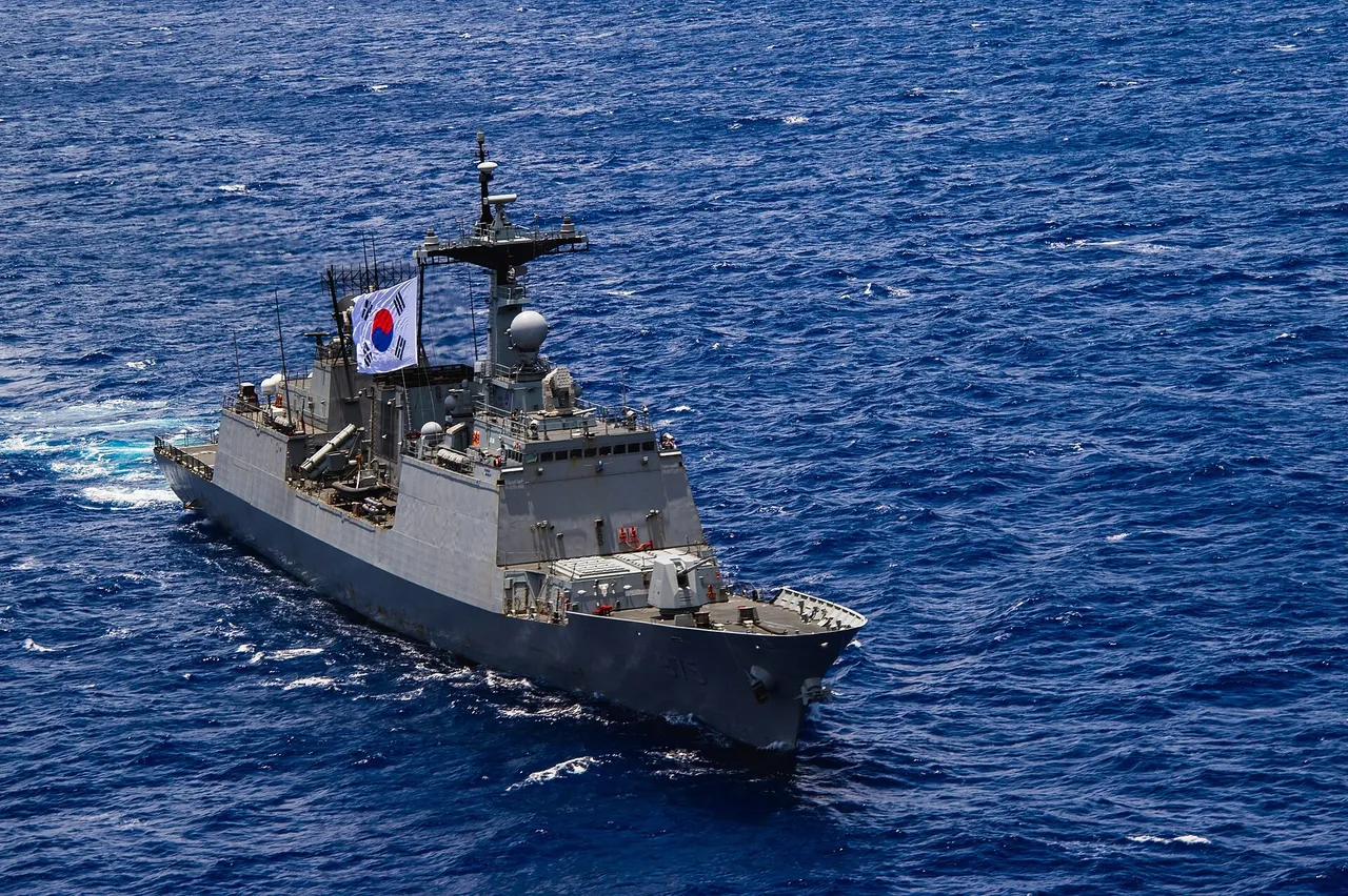 Grey South Korean navy destroyer ROKS Chungmugong Yi Sun-sin under way at sea